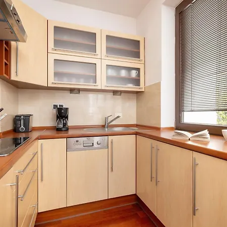 Apartmán Krupnicza With Ac Next To Krakow's Old Town By Renters