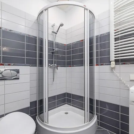 Krupnicza With Ac Next To Krakow's Old Town By Renters *